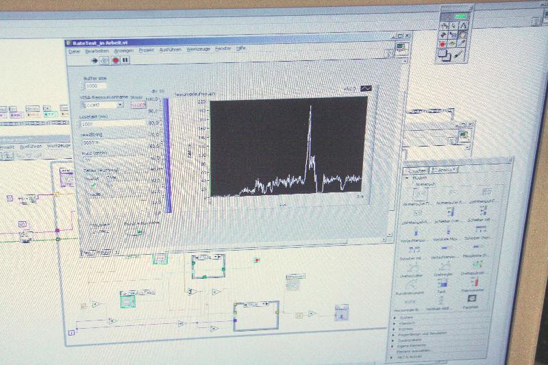 2009-09-15_08 After a few minutes having the electron beam still during electron steering, we got the positrons through. Background was <5 cps. We got about 500 cps at 5µA meaning at 1 mA and closer detector position a theoretical count rate of 1E6 in the 20% Ge detector.